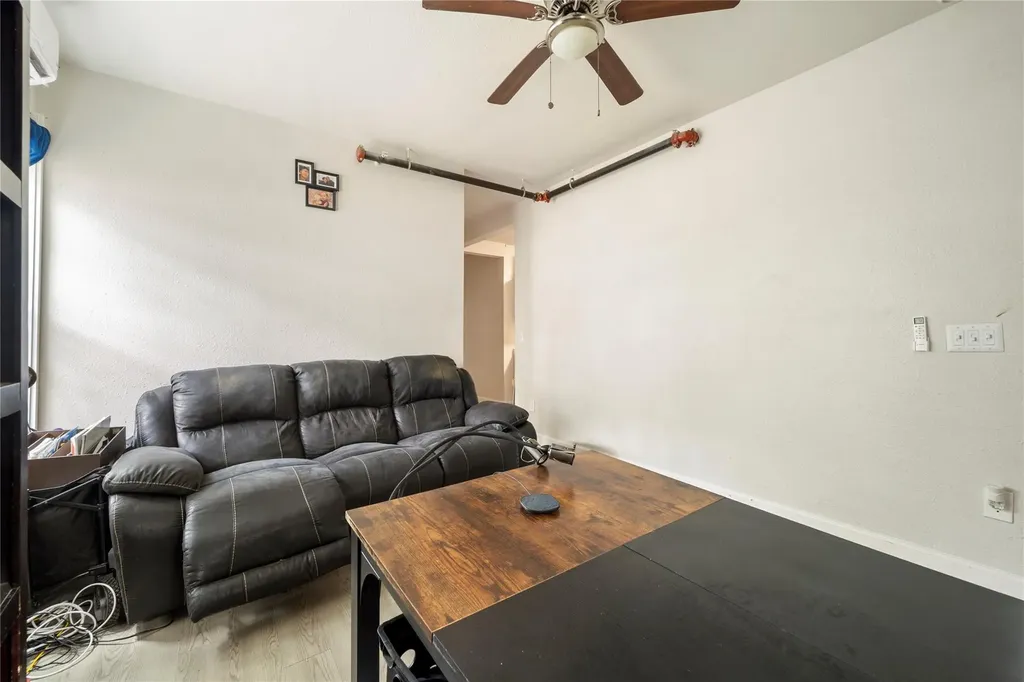 201 W 31st Street Austin TX 78705