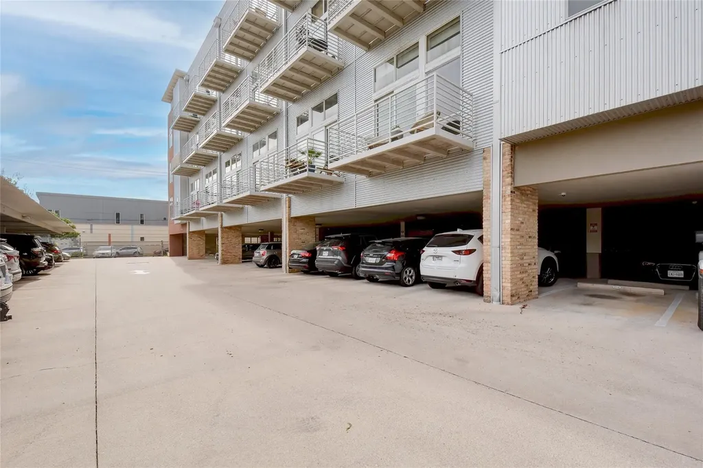 2124 E 6th Street E Austin TX 78702