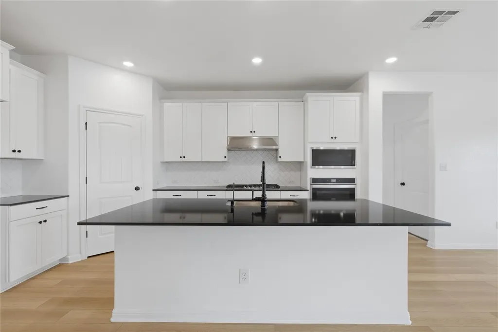 12900 Cerro Castellan Trace Manor TX 78653