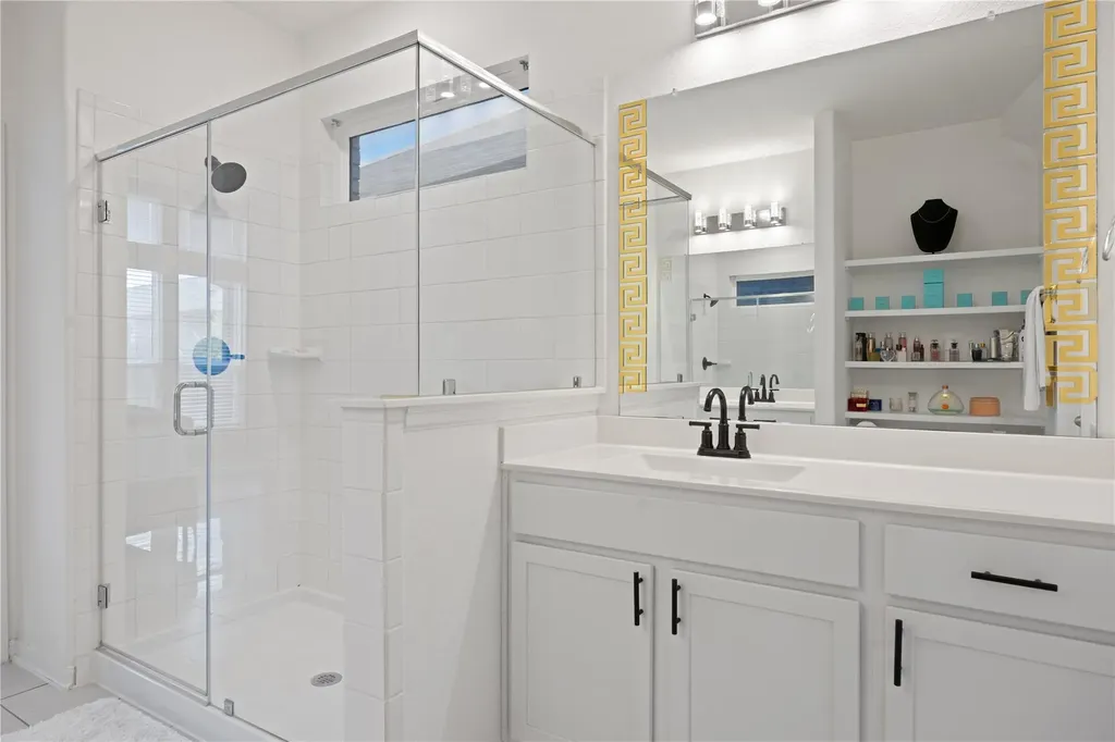 241 Oleander Loop Buda TX 78610