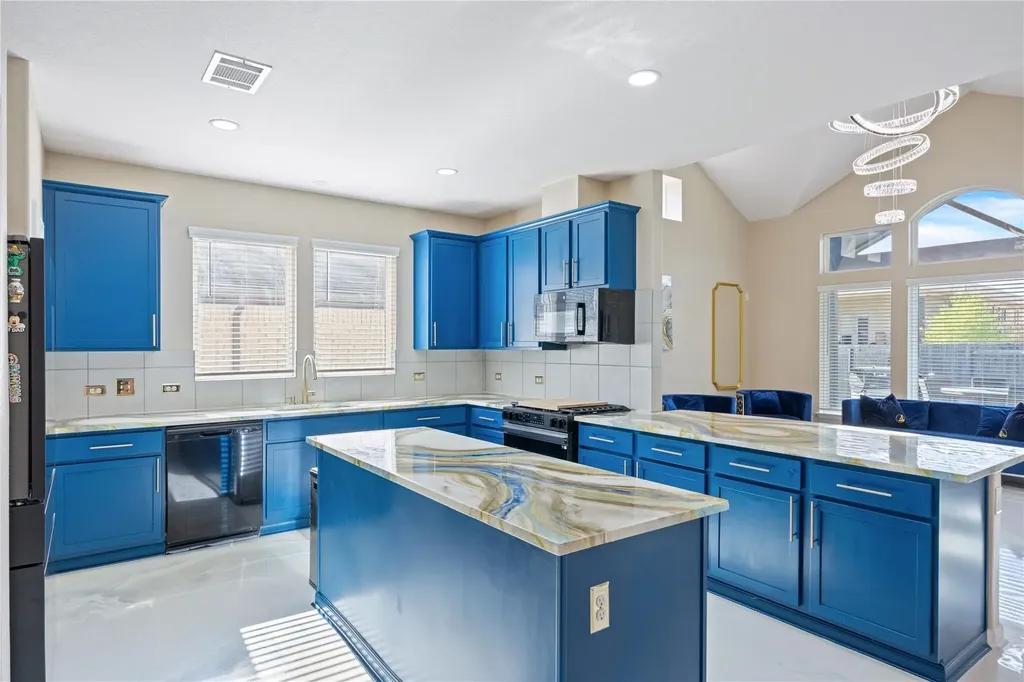 241 Oleander Loop Buda TX 78610