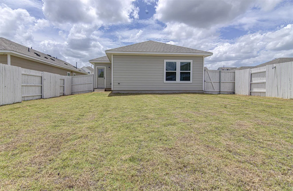 156 Tillage Road Elgin TX 78621