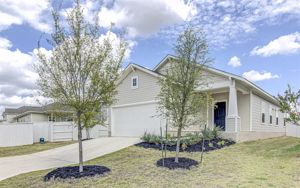 156 Tillage Road Elgin TX 78621