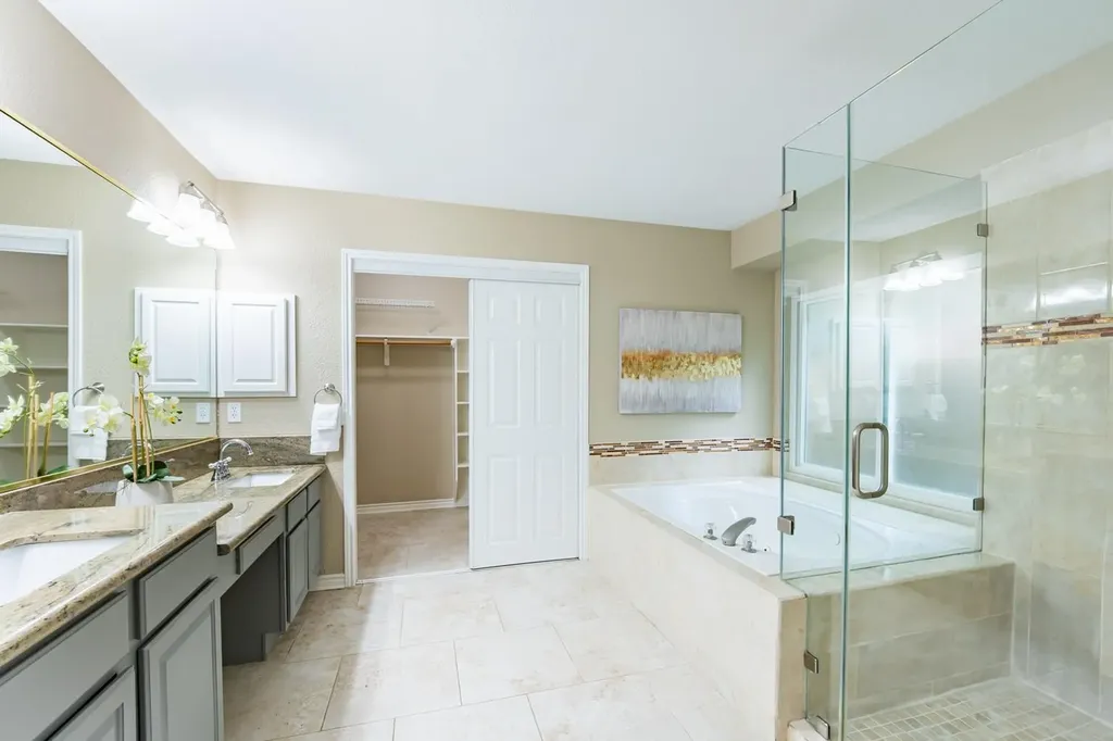 11507 Kempwood Drive Austin TX 78750