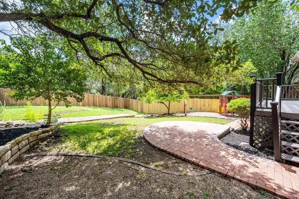 11507 Kempwood Drive Austin TX 78750