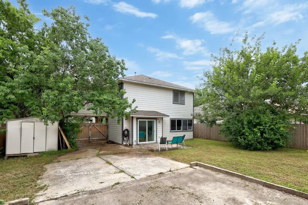 448 Tobin Drive Buda TX 78610