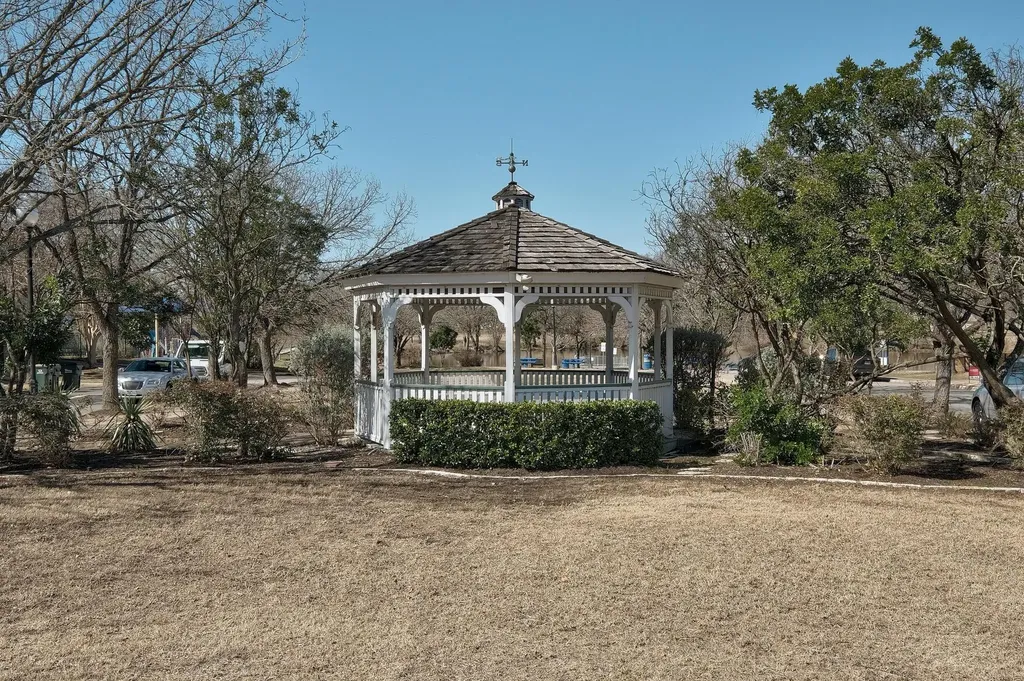 448 Tobin Drive Buda TX 78610