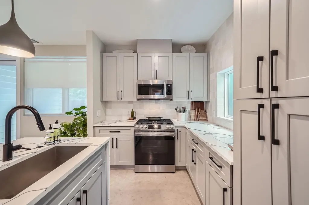 7507 Bethune Avenue Austin TX 78752