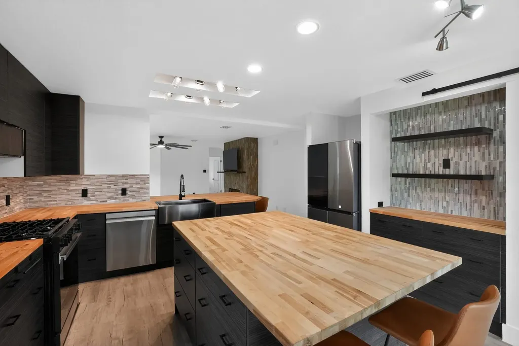 3911 Haleys Way Round Rock TX 78665