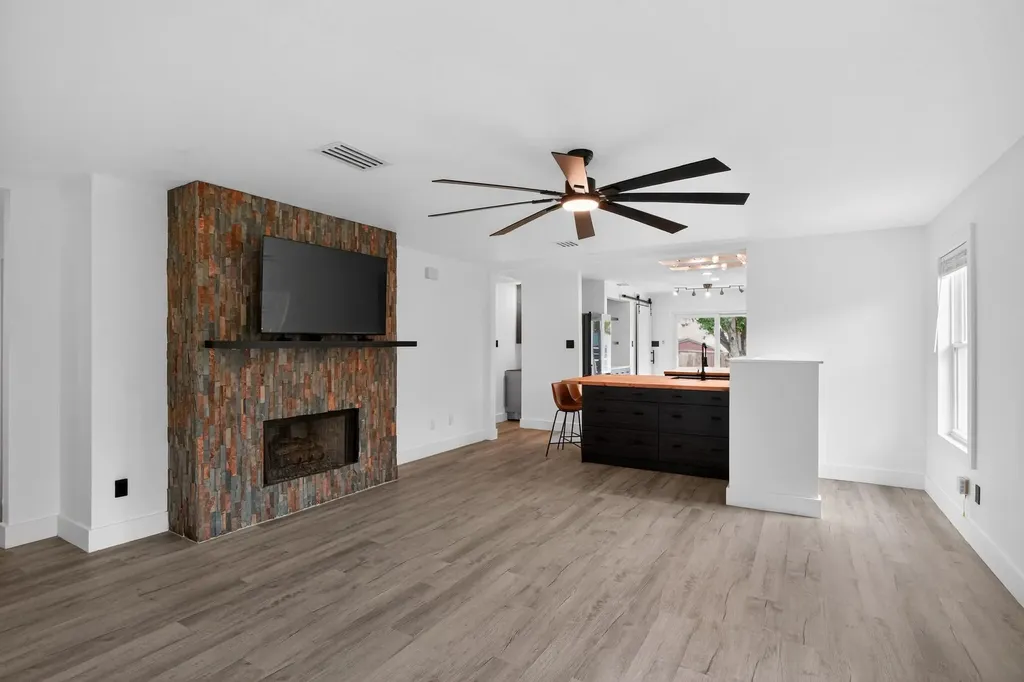3911 Haleys Way Round Rock TX 78665