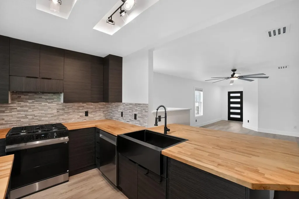 3911 Haleys Way Round Rock TX 78665
