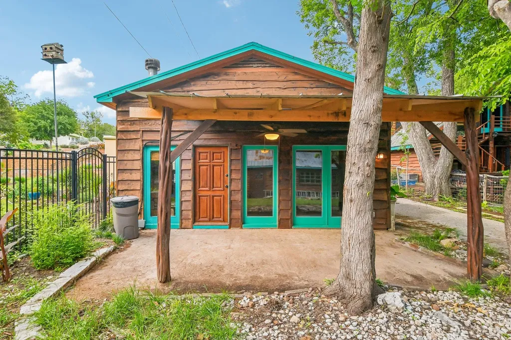12811 River Bend Street Austin TX 78732
