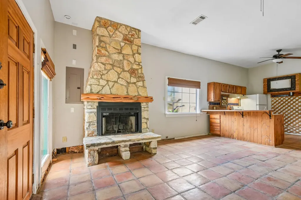 12811 River Bend Street Austin TX 78732
