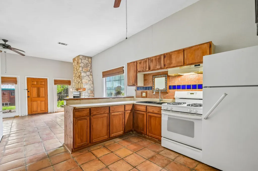 12811 River Bend Street Austin TX 78732