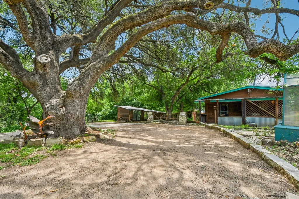 12811 River Bend Street Austin TX 78732