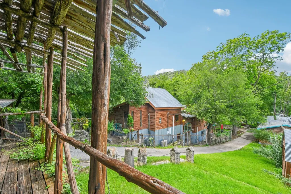 12811 River Bend Street Austin TX 78732
