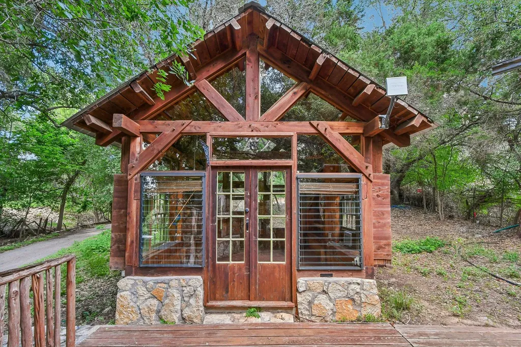 12811 River Bend Street Austin TX 78732
