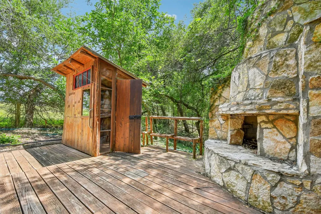 12811 River Bend Street Austin TX 78732