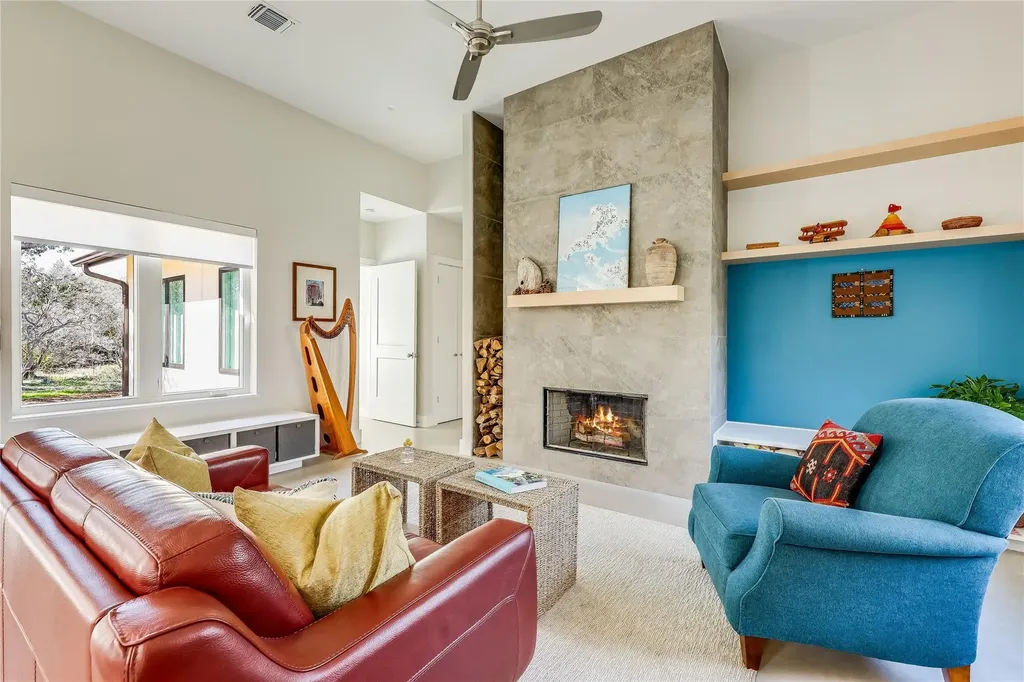 8004 Golden Oaks Lane Austin TX 78737
