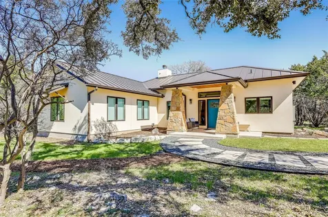 8004 Golden Oaks Lane Austin TX 78737