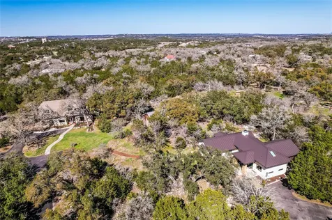 8004 Golden Oaks Lane Austin TX 78737