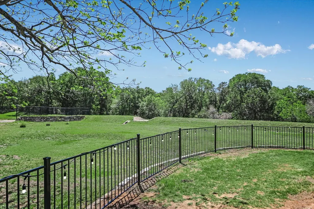 12224 Tawny Farms Road Austin TX 78748