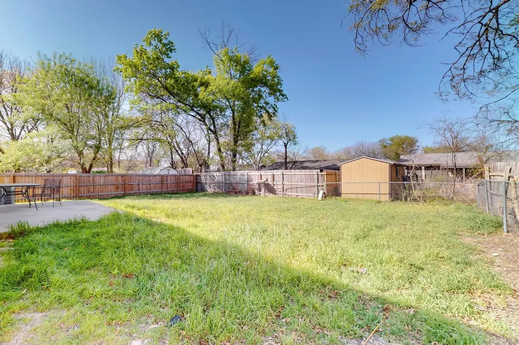 408 Blueberry Hill Austin TX 78745