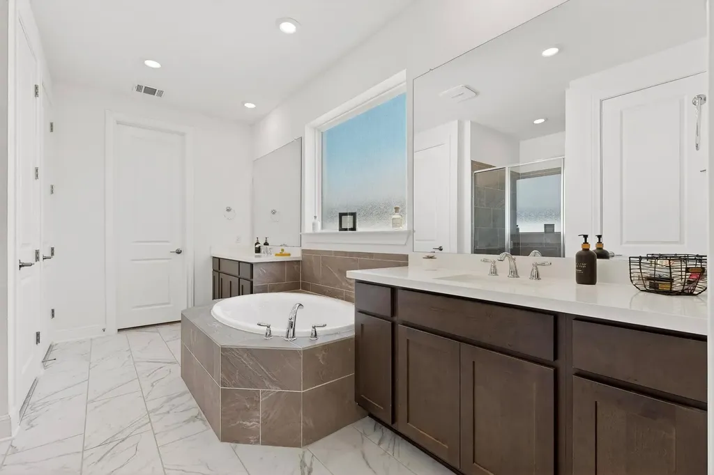 249 Running Bird Road Austin TX 78737