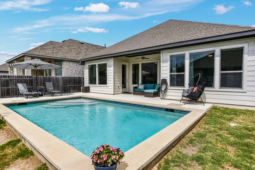 813 Whitetail Drive Round Rock TX 78681