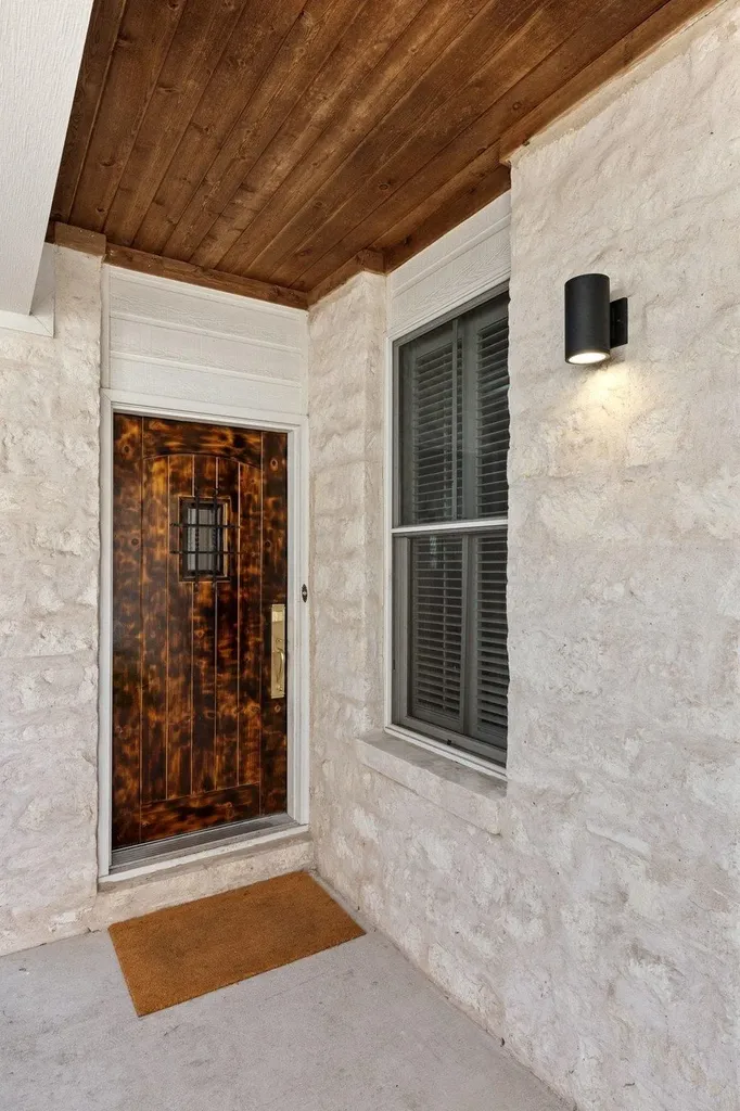2009 Winsted Lane Austin TX 78703