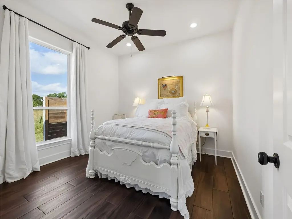 109 Serapia Garza Blanco TX 78606