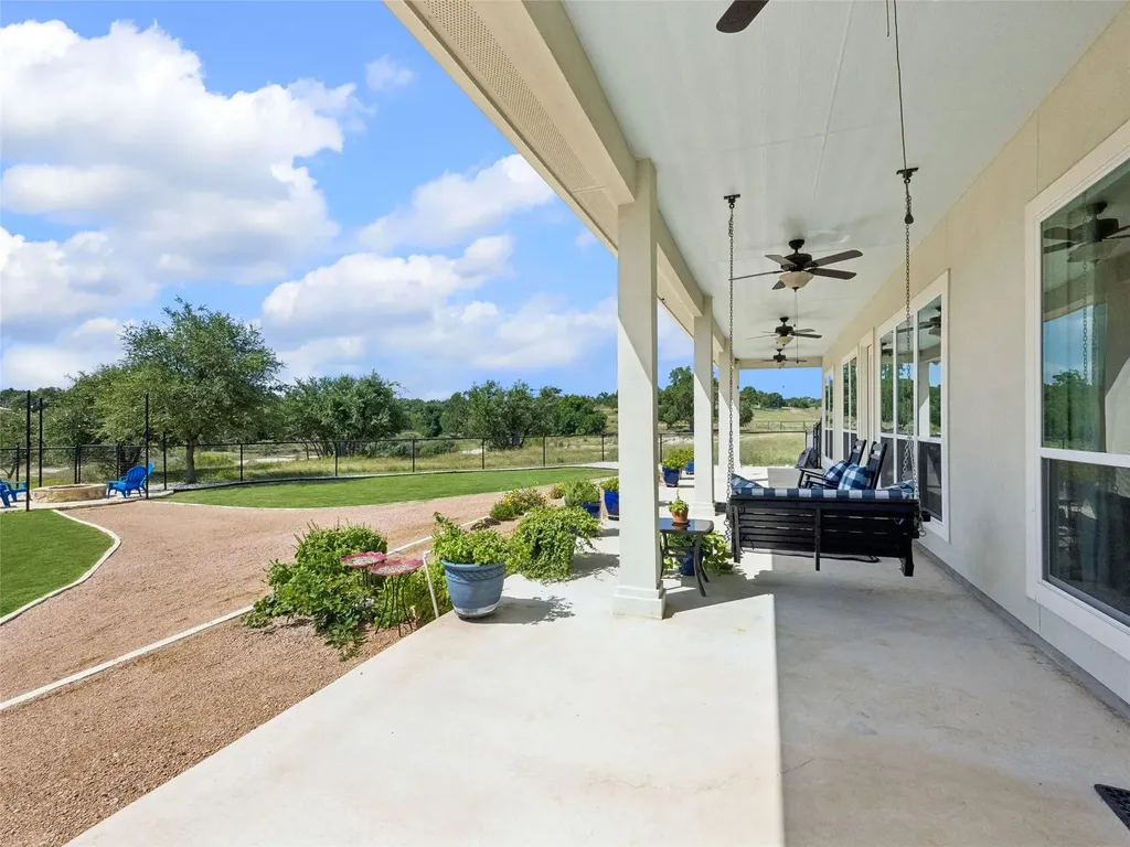109 Serapia Garza Blanco TX 78606