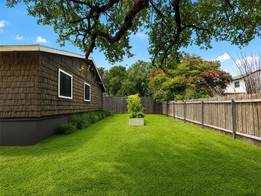 6800 Rearden Road Austin TX 78745