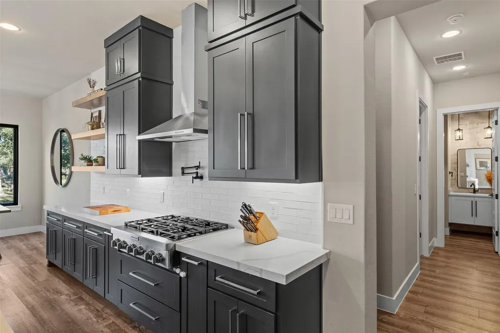 316 Stockman Drive Dripping Springs TX 78620