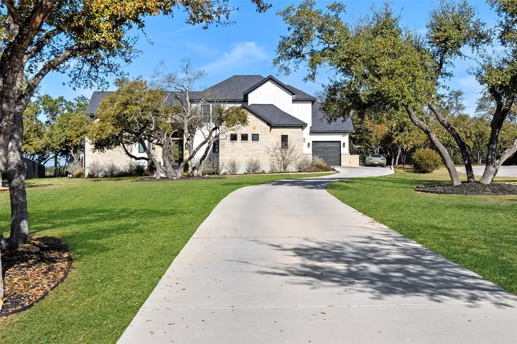 316 Stockman Drive Dripping Springs TX 78620