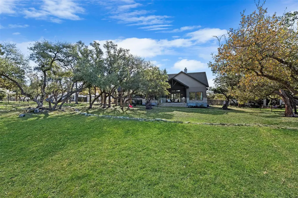 316 Stockman Drive Dripping Springs TX 78620