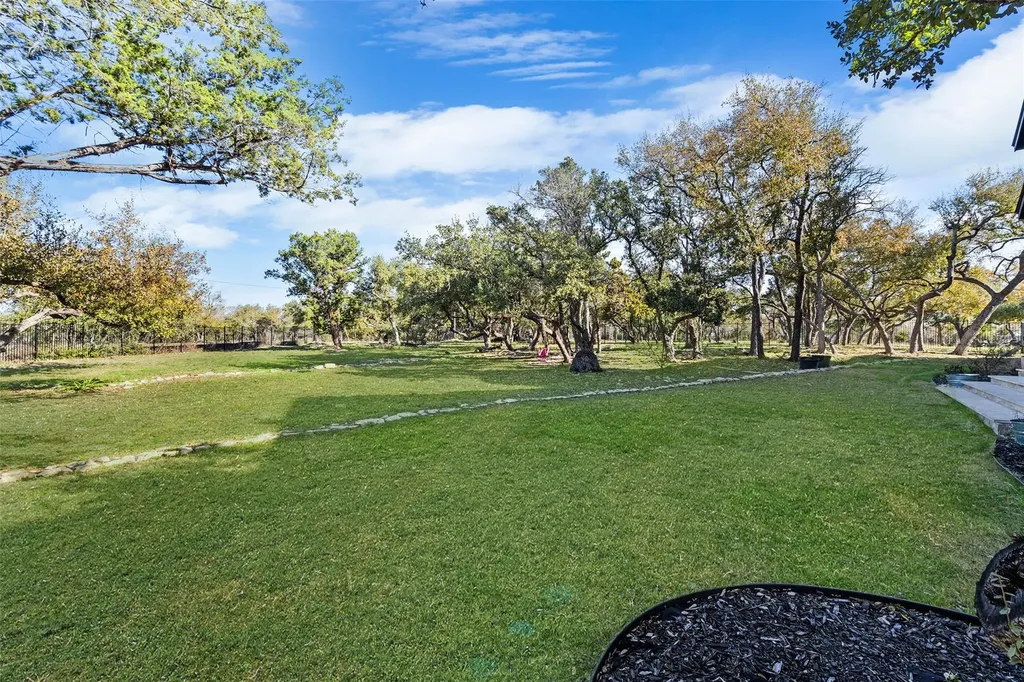 316 Stockman Drive Dripping Springs TX 78620