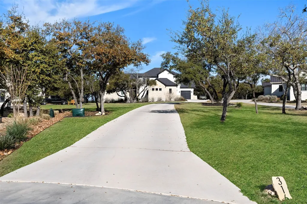 316 Stockman Drive Dripping Springs TX 78620