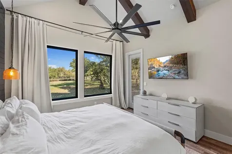 316 Stockman Drive Dripping Springs TX 78620