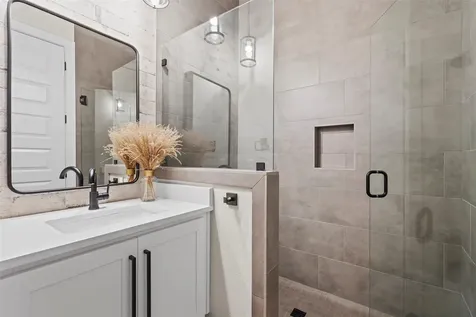 316 Stockman Drive Dripping Springs TX 78620