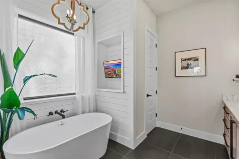316 Stockman Drive Dripping Springs TX 78620