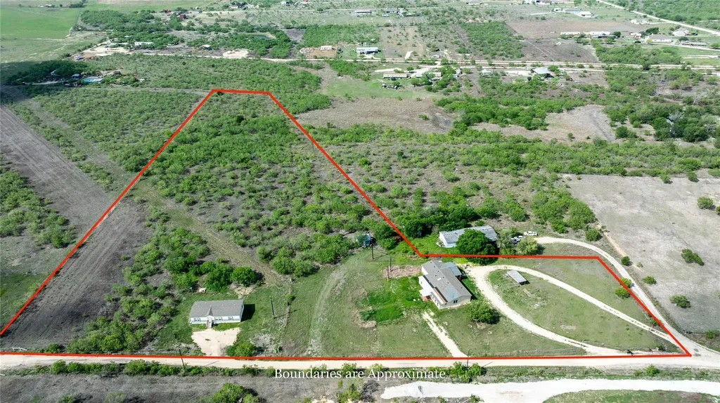 230 Sunkist Drive Lockhart TX 78644