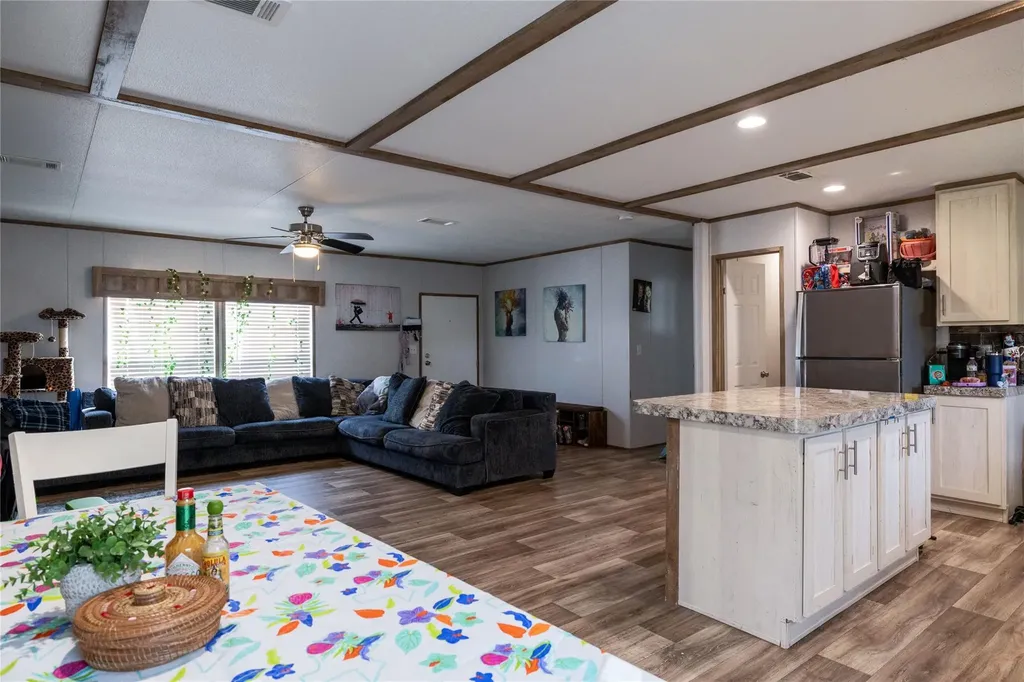 230 Sunkist Drive Lockhart TX 78644