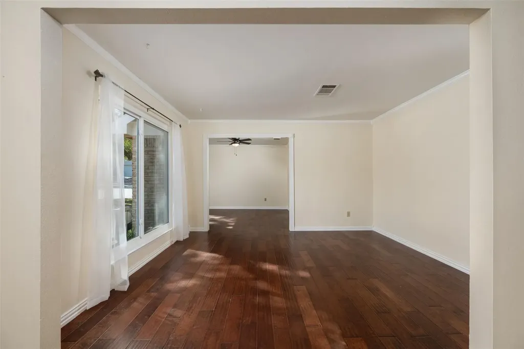 1408 Doonesbury Drive Austin TX 78758