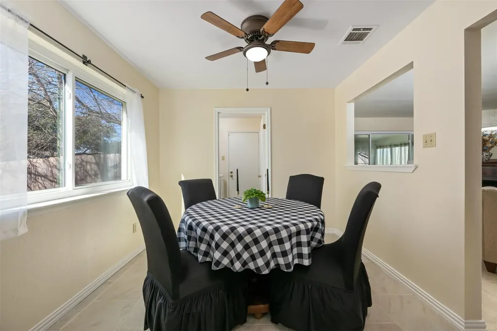 1408 Doonesbury Drive Austin TX 78758