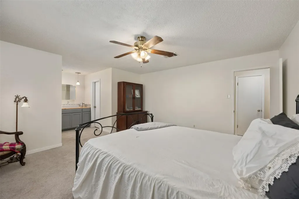 1408 Doonesbury Drive Austin TX 78758