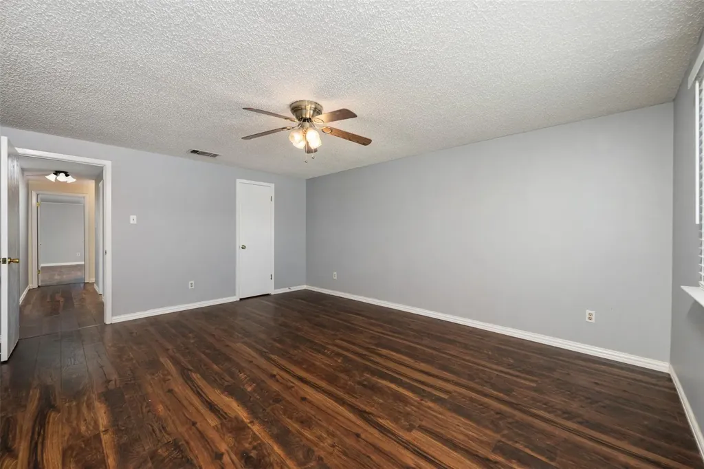 1408 Doonesbury Drive Austin TX 78758