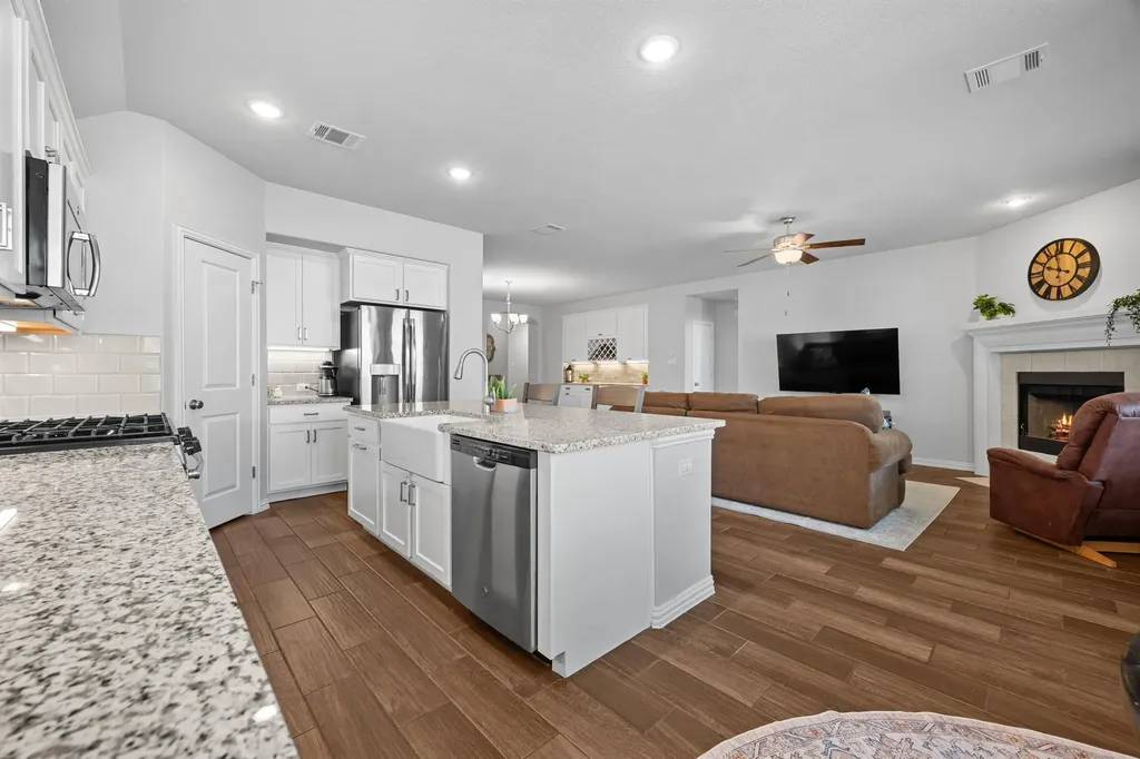 4174 Kingsley Avenue Round Rock TX 78681