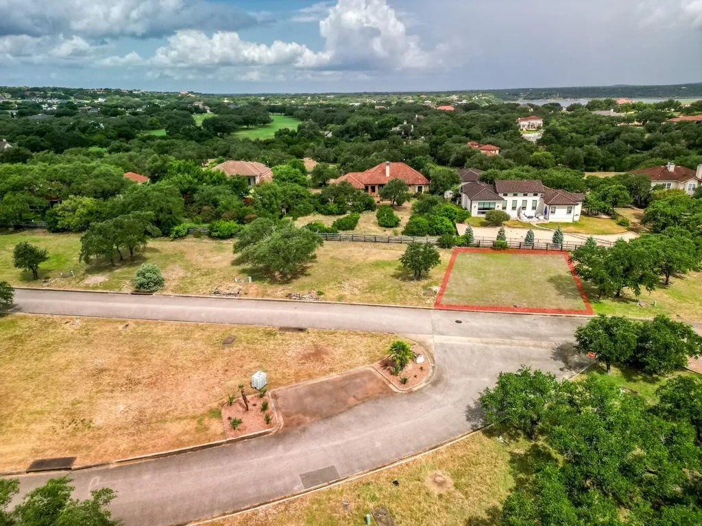 2432 Bruin Drive Spicewood TX 78669