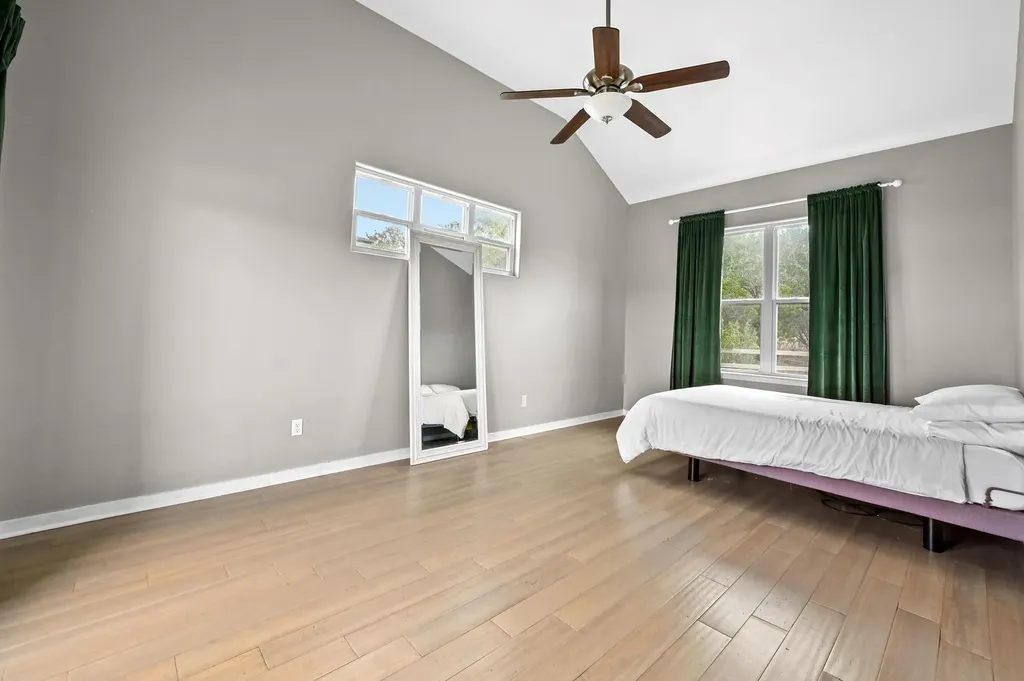 17305 Lake Wood Circle Dripping Springs TX 78620